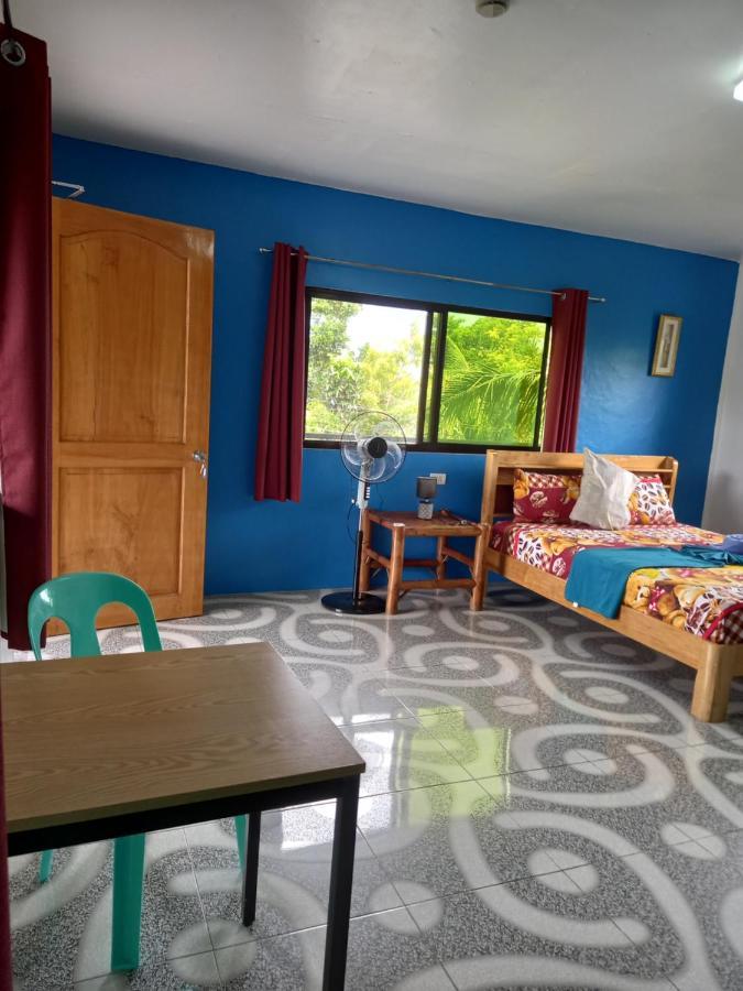 Happy Bear Moalboal Budget Rooms 外观 照片